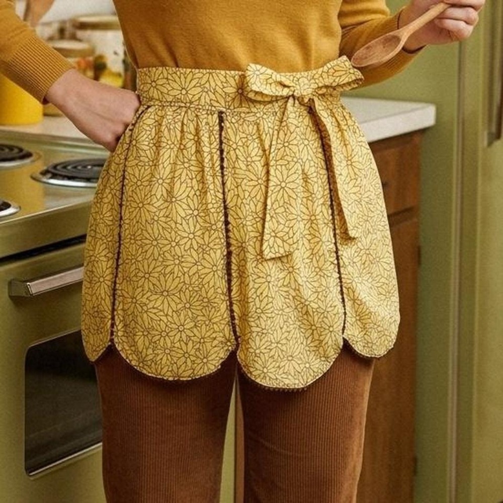 🌼TRUE VINTAGE 1970s Floral Daisy Half Apron Ric Rac Trim OS (Modern S-L)